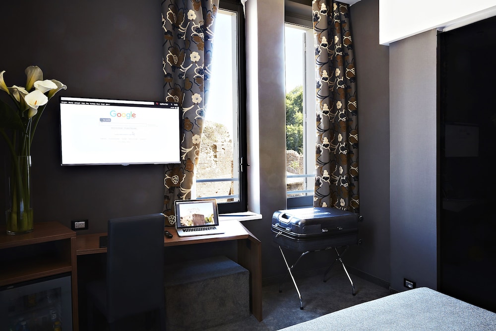 Hotel The Building — Hotel rooms in Rome, Lazio