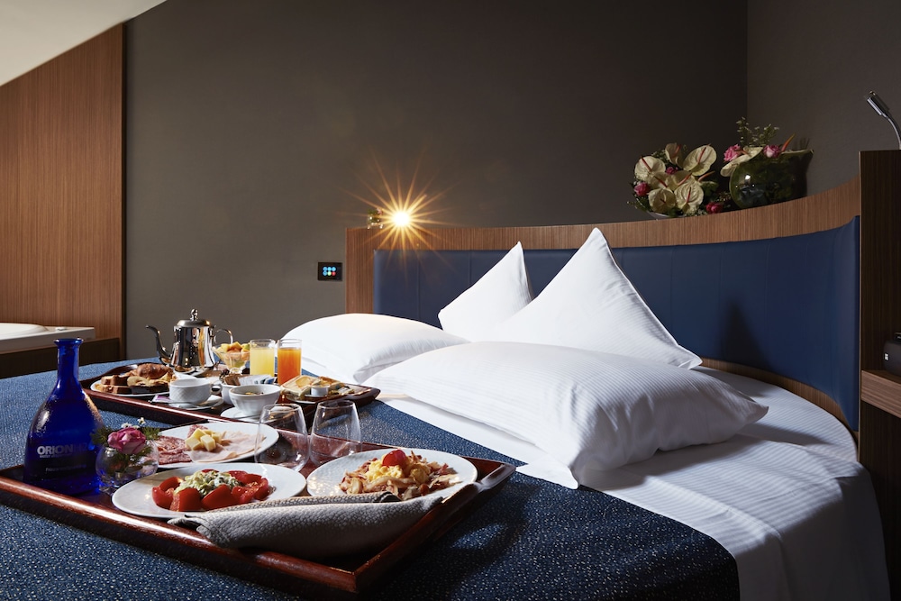 Hotel The Building — Hotel rooms in Rome, Lazio