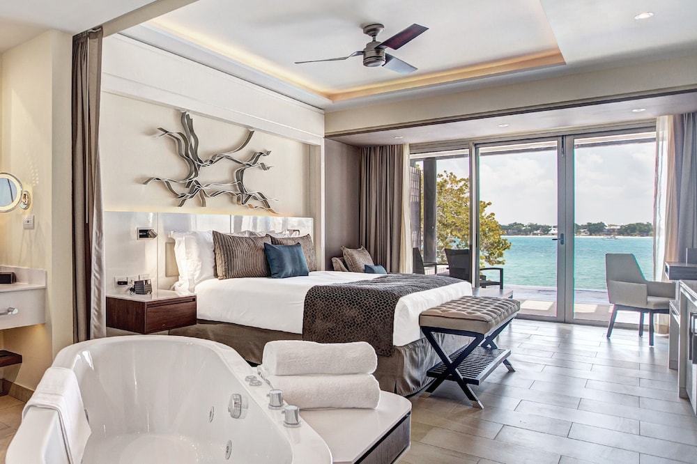 Royalton Hideaway Negril, An Autograph Collection® All-Inclusive Resort - Adults Only — Hotel rooms in Negril
