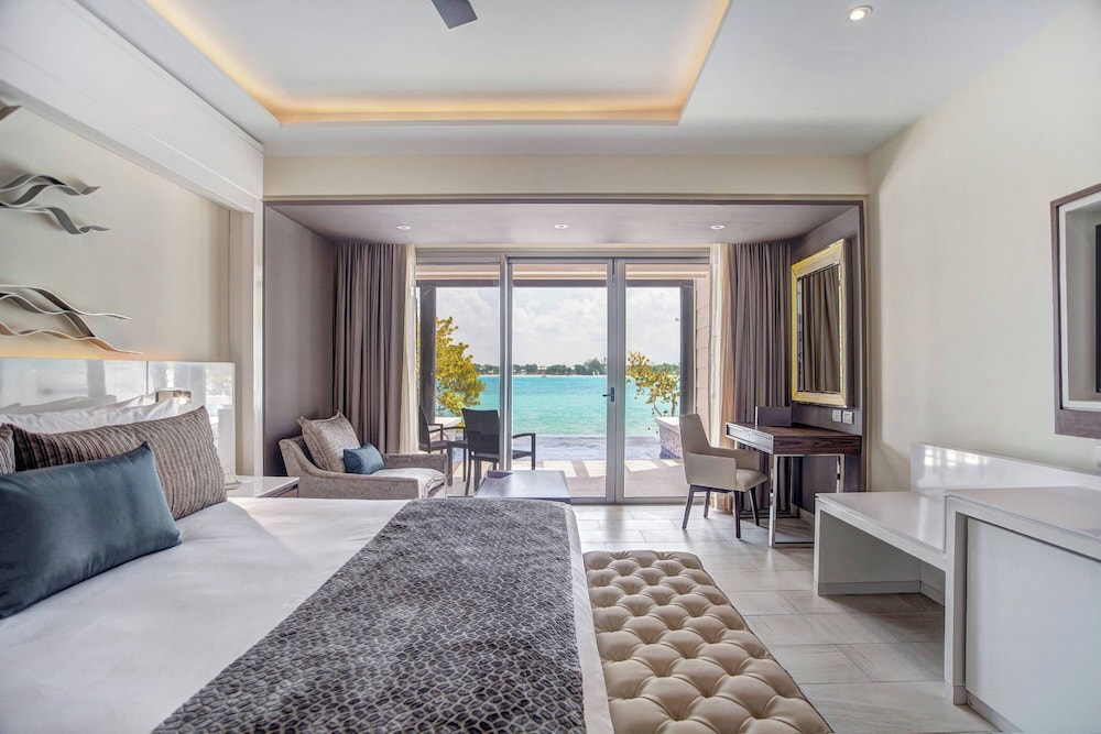 Royalton Hideaway Negril, An Autograph Collection® All-Inclusive Resort - Adults Only — Hotel rooms in Negril