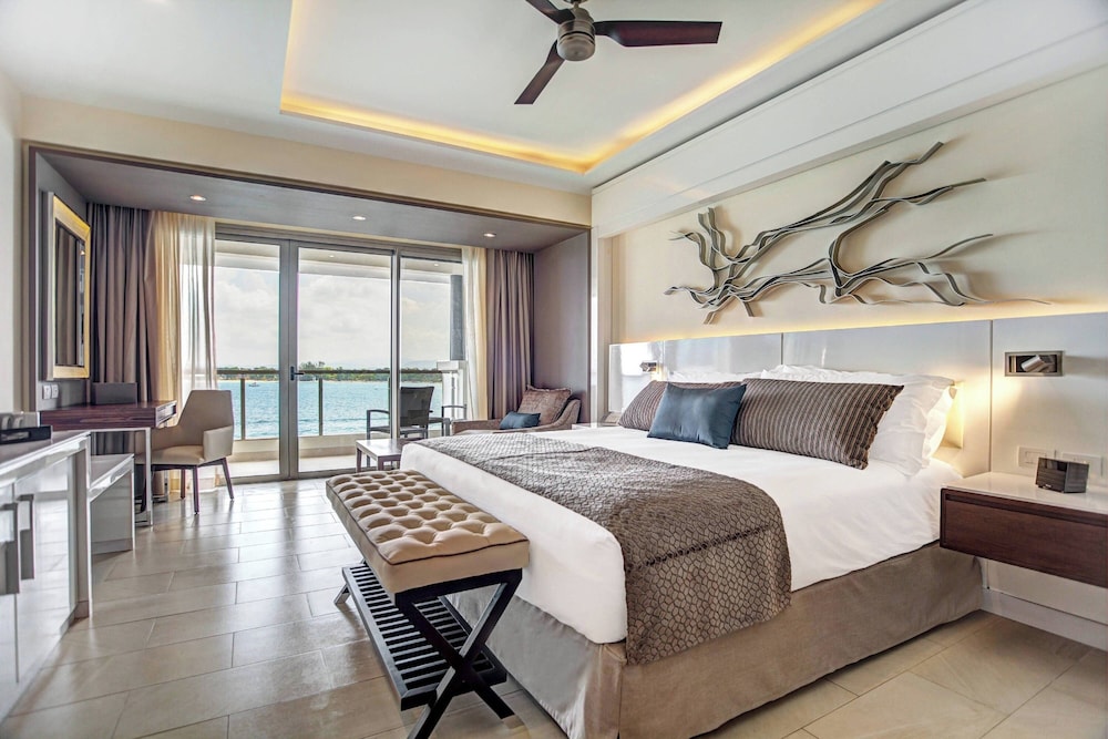Royalton Hideaway Negril, An Autograph Collection® All-Inclusive Resort - Adults Only — Hotel rooms in Negril