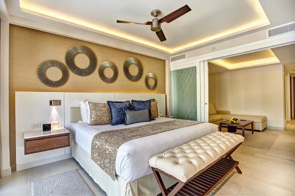 Royalton Hideaway Negril, An Autograph Collection® All-Inclusive Resort - Adults Only — Hotel rooms in Negril