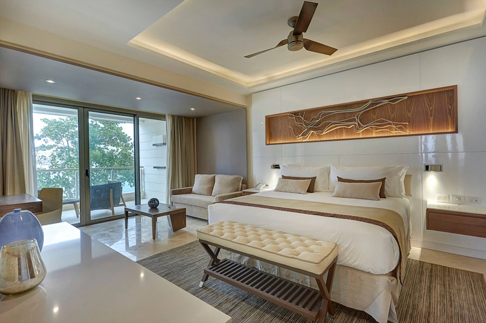 Royalton Hideaway Negril, An Autograph Collection® All-Inclusive Resort - Adults Only — Hotel rooms in Negril