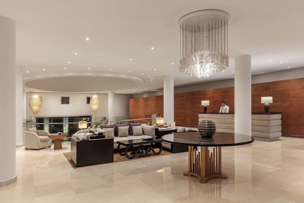 Steigenberger Makadi - Adults Friendly 16 Years Plus — Hotel building in Makadi Bay, Red Sea