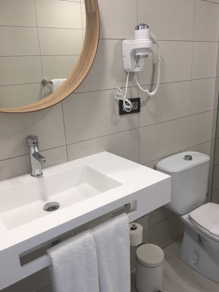 Atlantic Sun Beach - Gay Men Only — Hotel rooms in Playa del Ingles, Canary Islands