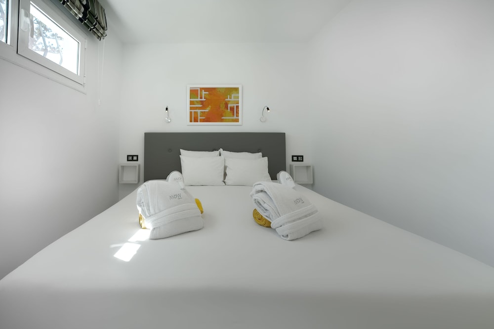 Atlantic Sun Beach - Gay Men Only — Hotel rooms in Playa del Ingles, Canary Islands