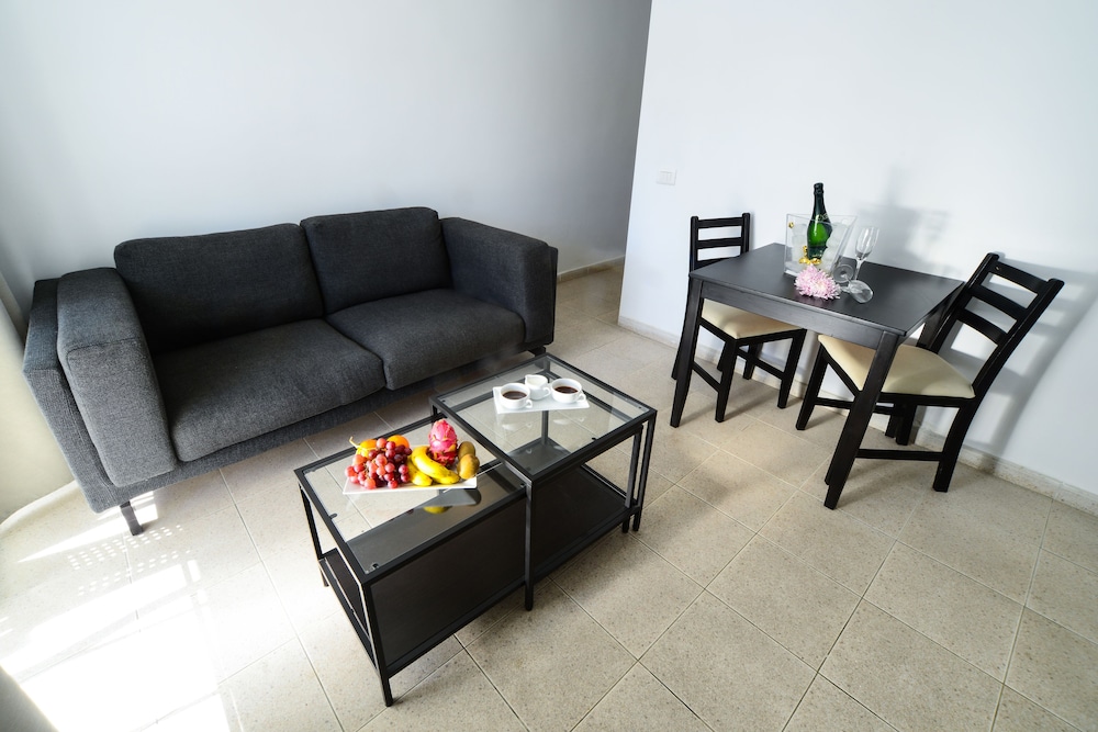 Atlantic Sun Beach - Gay Men Only — Hotel rooms in Playa del Ingles, Canary Islands