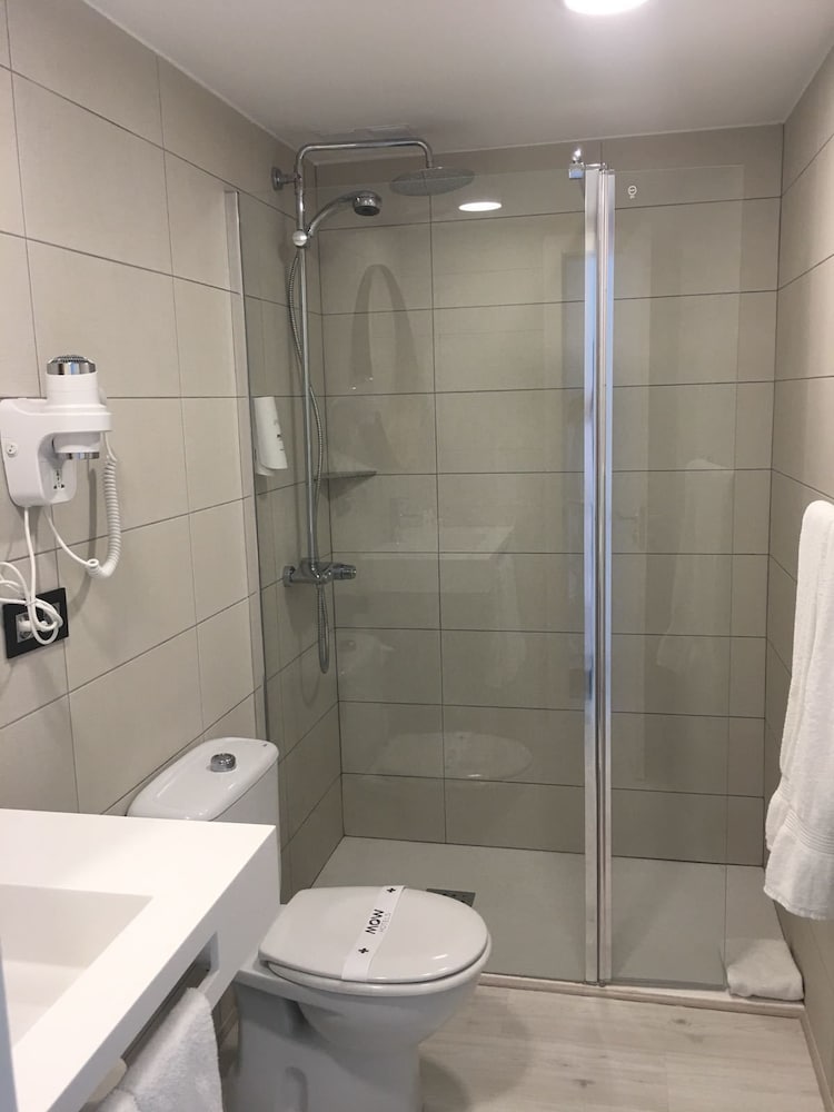 Atlantic Sun Beach - Gay Men Only — Hotel rooms in Playa del Ingles, Canary Islands