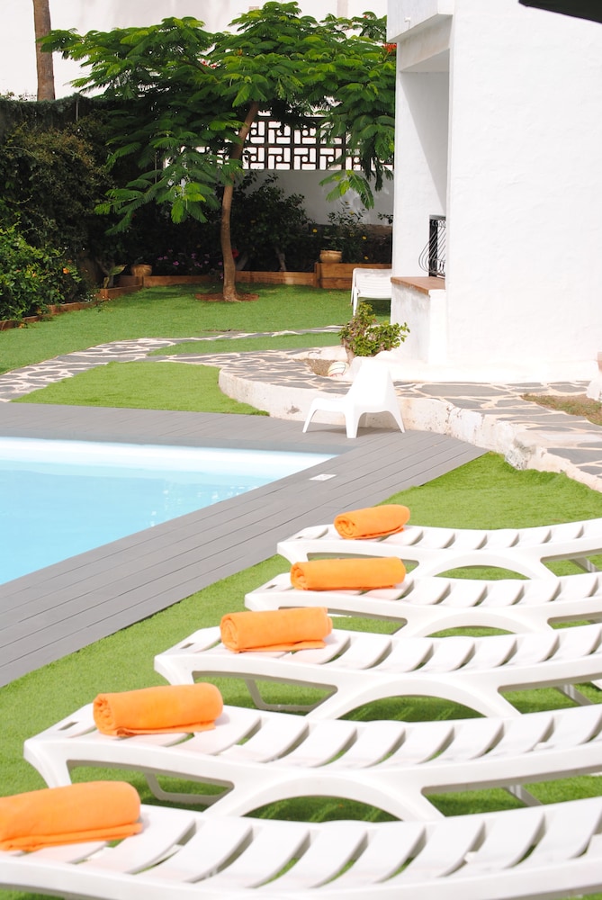 Atlantic Sun Beach - Gay Men Only — Swimming pool in Playa del Ingles, Canary Islands