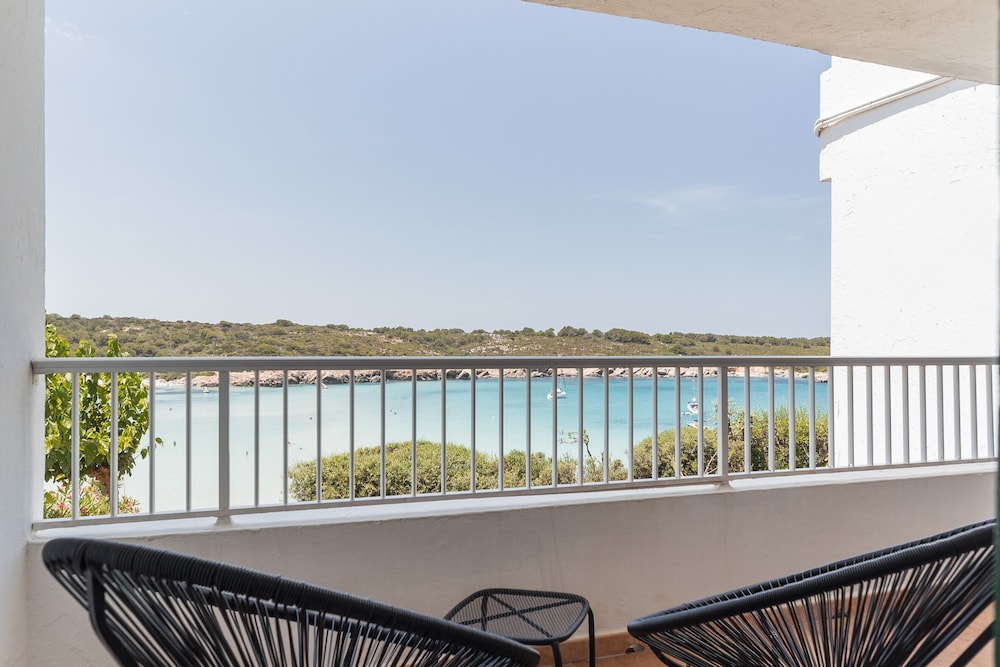 Aparthotel Beach Club — Hotel rooms in Son Parc, Balearic Islands