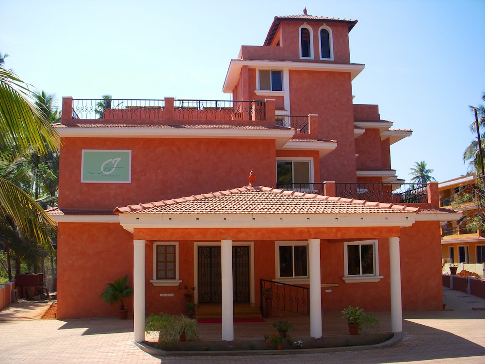 Jasminn Hotel, Goa — Hotel building in Betalbatim, Goa