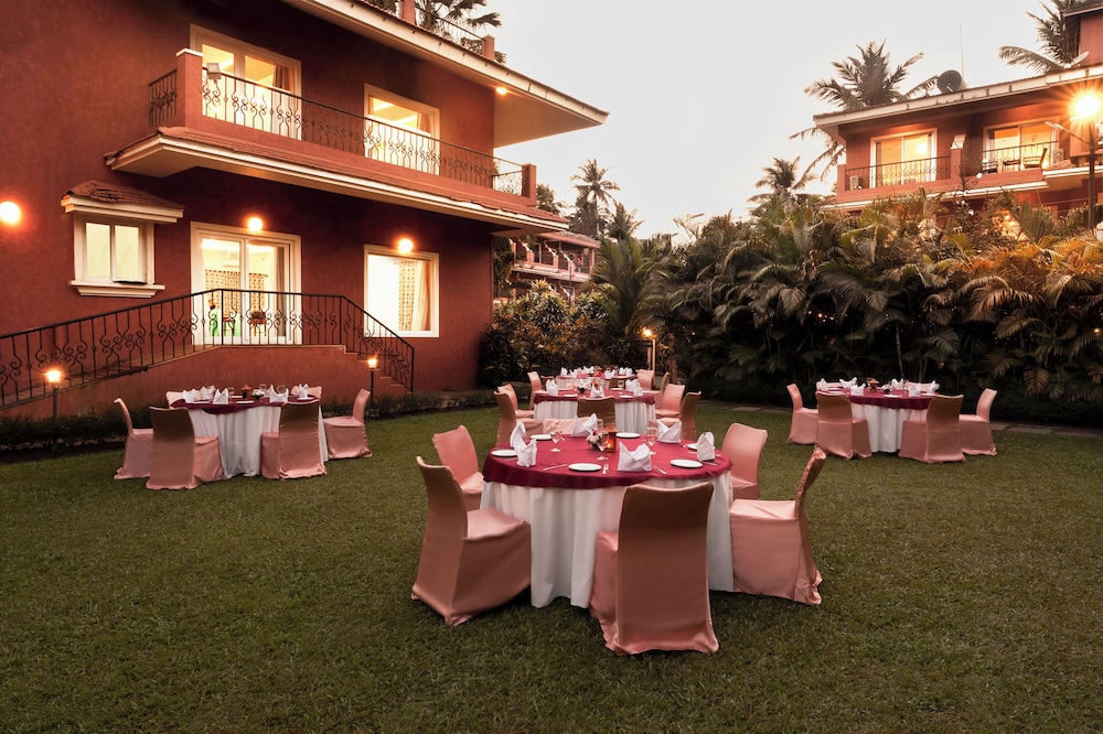 Jasminn Hotel, Goa — Restaurant & bars in Betalbatim, Goa