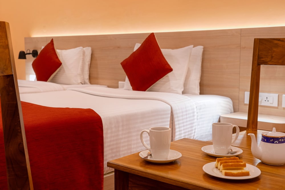 Jasminn Hotel, Goa — Hotel rooms in Betalbatim, Goa
