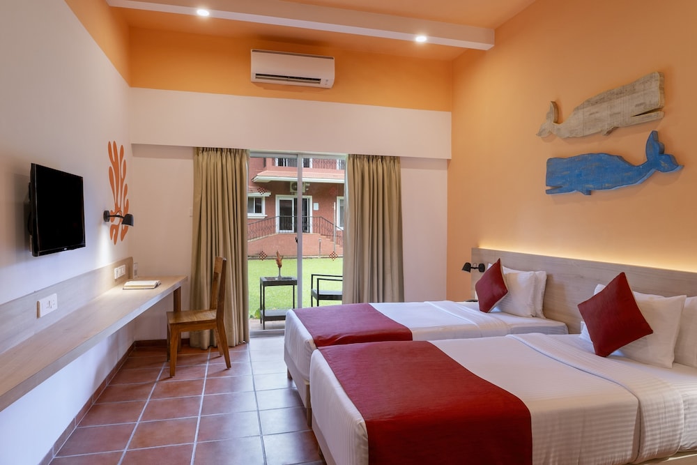 Jasminn Hotel, Goa — Hotel rooms in Betalbatim, Goa