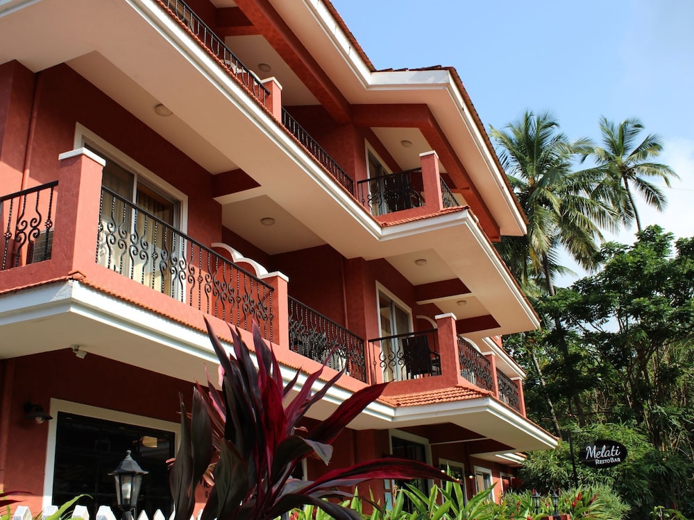 Jasminn Hotel, Goa — Hotel building in Betalbatim, Goa