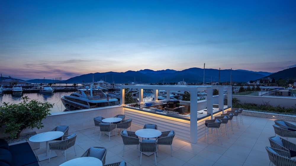 Regent Porto Montenegro - zdjęcie 5
