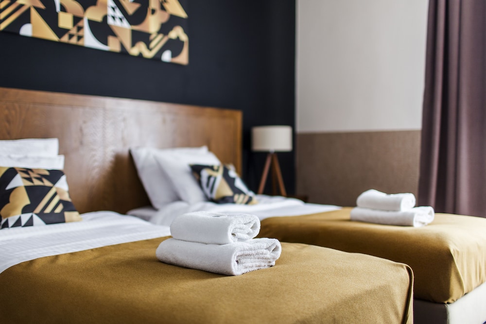 Zulian Aparthotel by Artery Hotels — Hotel rooms in Krakow, Lesser Poland