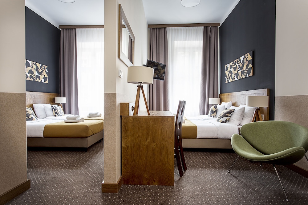 Zulian Aparthotel by Artery Hotels — Hotel rooms in Krakow, Lesser Poland