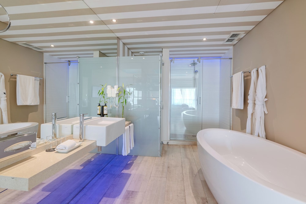 Pestana Alvor South Beach, Premium Suite Hotel — Hotel rooms in Alvor, Faro