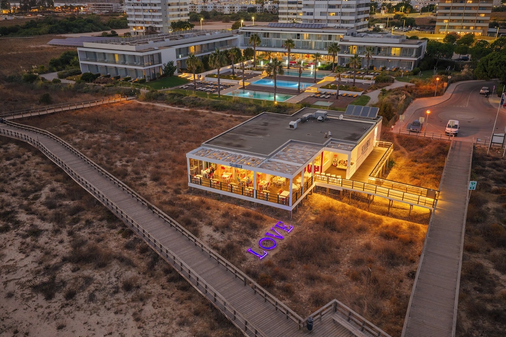 Pestana Alvor South Beach, Premium Suite Hotel — Hotel building in Alvor, Faro