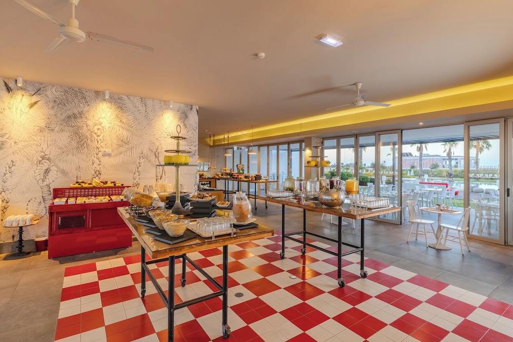 Pestana Alvor South Beach, Premium Suite Hotel — Restaurant & bars in Alvor, Faro