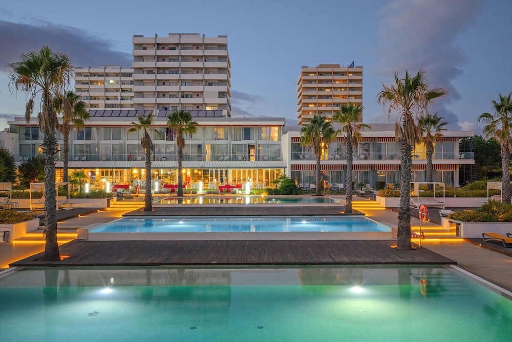Pestana Alvor South Beach, Premium Suite Hotel — Swimming pool in Alvor, Faro