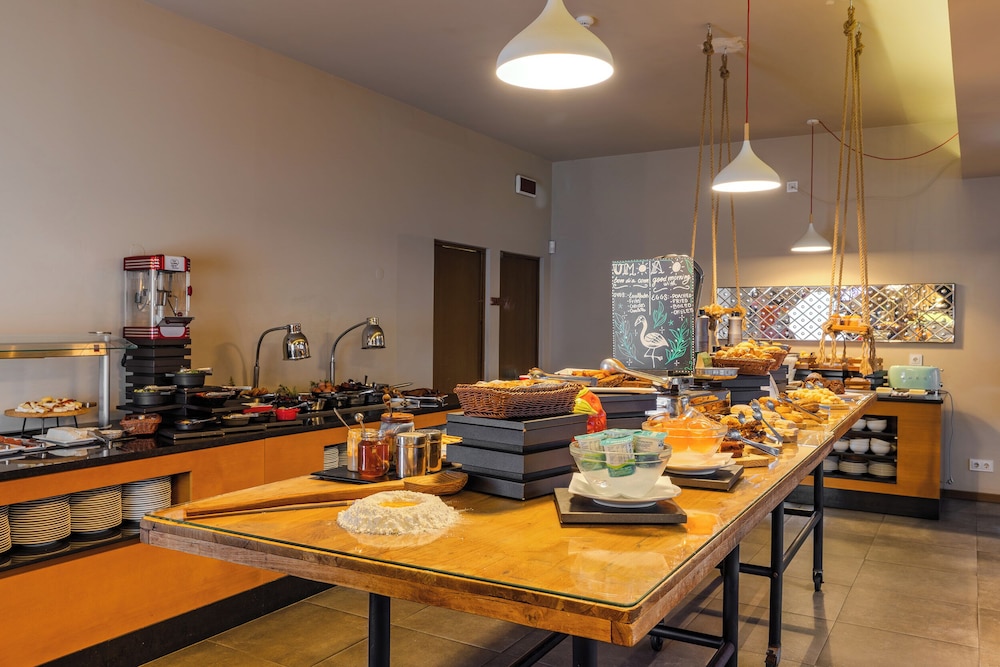 Pestana Alvor South Beach, Premium Suite Hotel — Restaurant & bars in Alvor, Faro