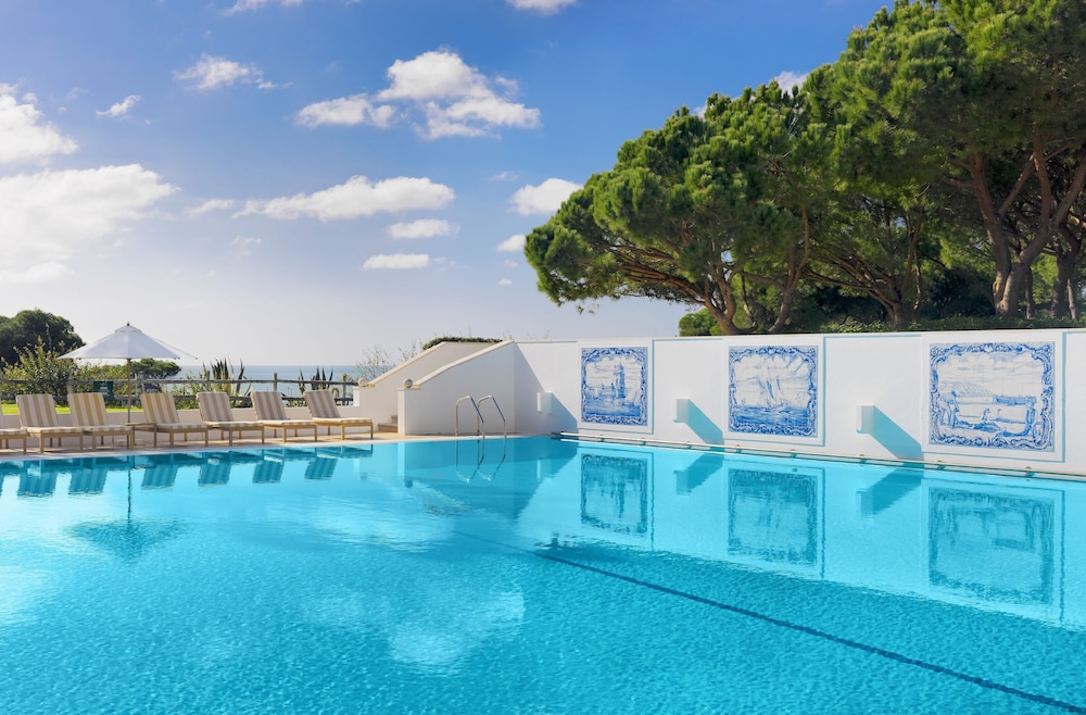 Pine Cliffs Ocean Suites, a Luxury Collection Resort & Spa — Swimming pool in Albufeira, Faro