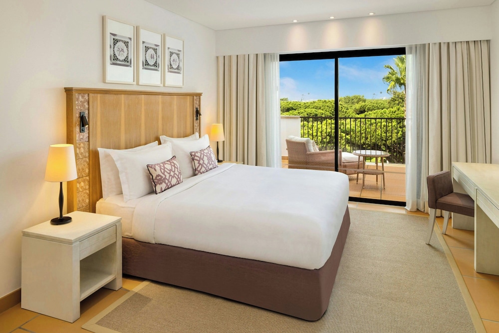 Pine Cliffs Ocean Suites, a Luxury Collection Resort & Spa — Hotel rooms in Albufeira, Faro