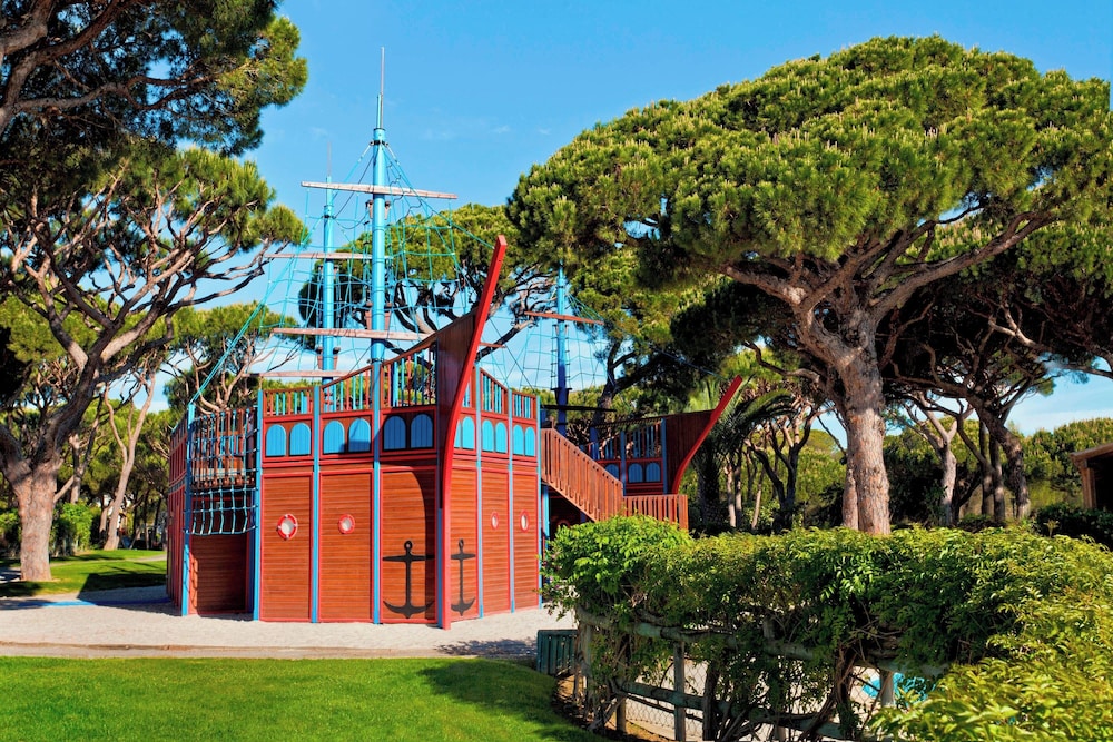 Pine Cliffs Ocean Suites, a Luxury Collection Resort & Spa — Attractions for children in Albufeira, Faro