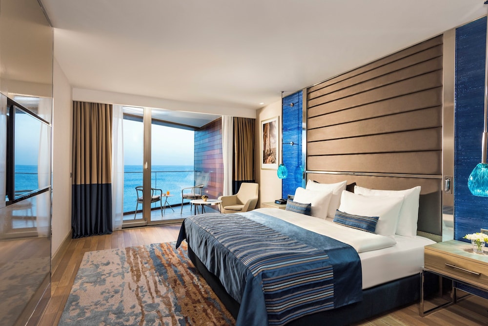 Crowne Plaza Istanbul Florya by IHG — Hotel rooms in Istanbul, Istanbul
