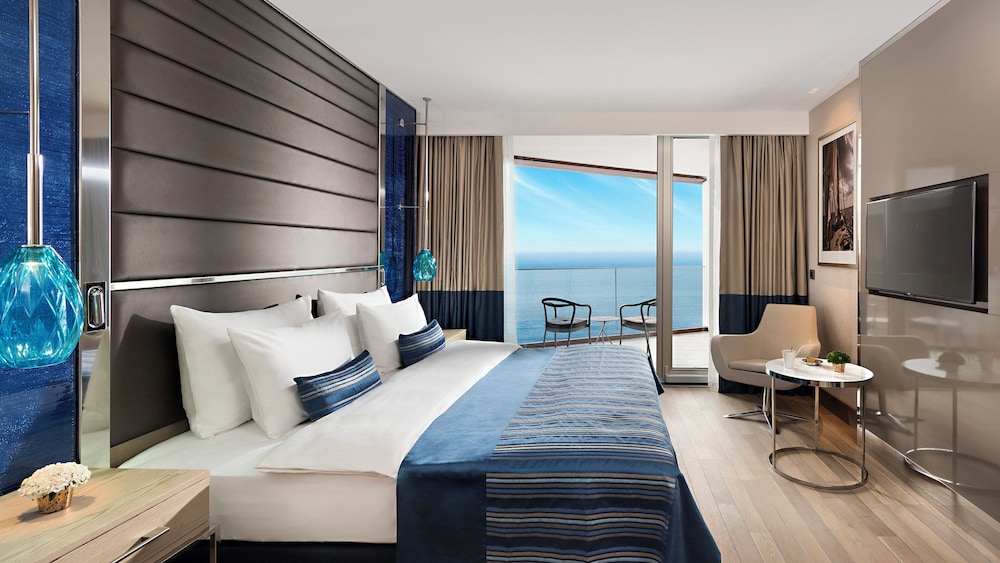 Crowne Plaza Istanbul Florya by IHG — Hotel rooms in Istanbul, Istanbul