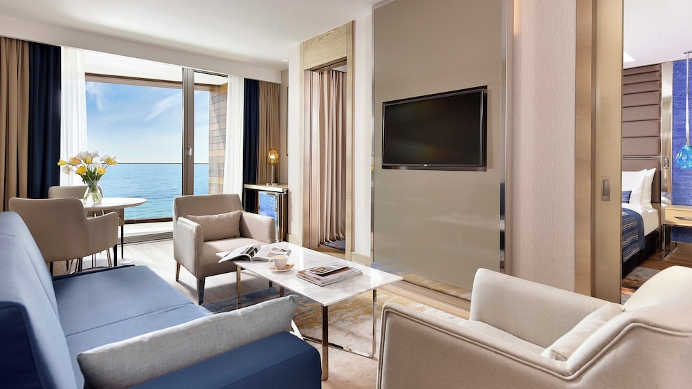Crowne Plaza Istanbul Florya by IHG — Hotel rooms in Istanbul, Istanbul