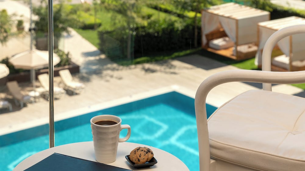 Crowne Plaza Istanbul Florya by IHG — Swimming pool in Istanbul, Istanbul