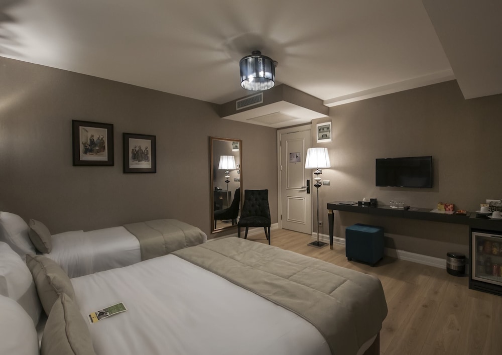 Le Petit Palace Hotel - zdjęcie 5