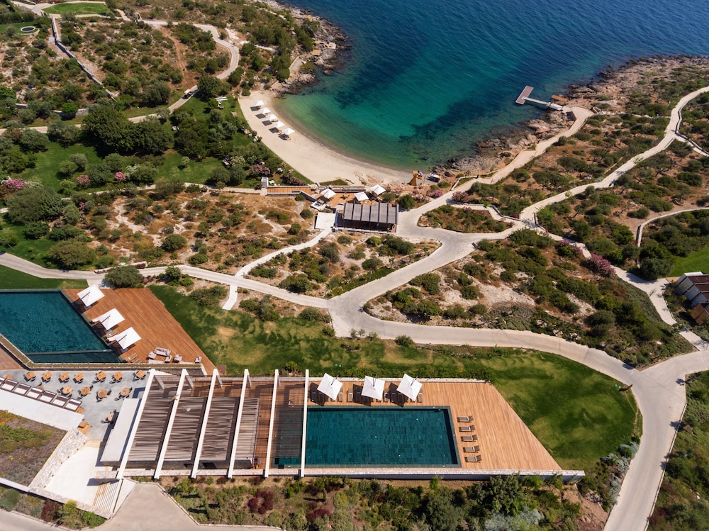 Six Senses Kaplankaya — Swimming pool in Milas, Mugla