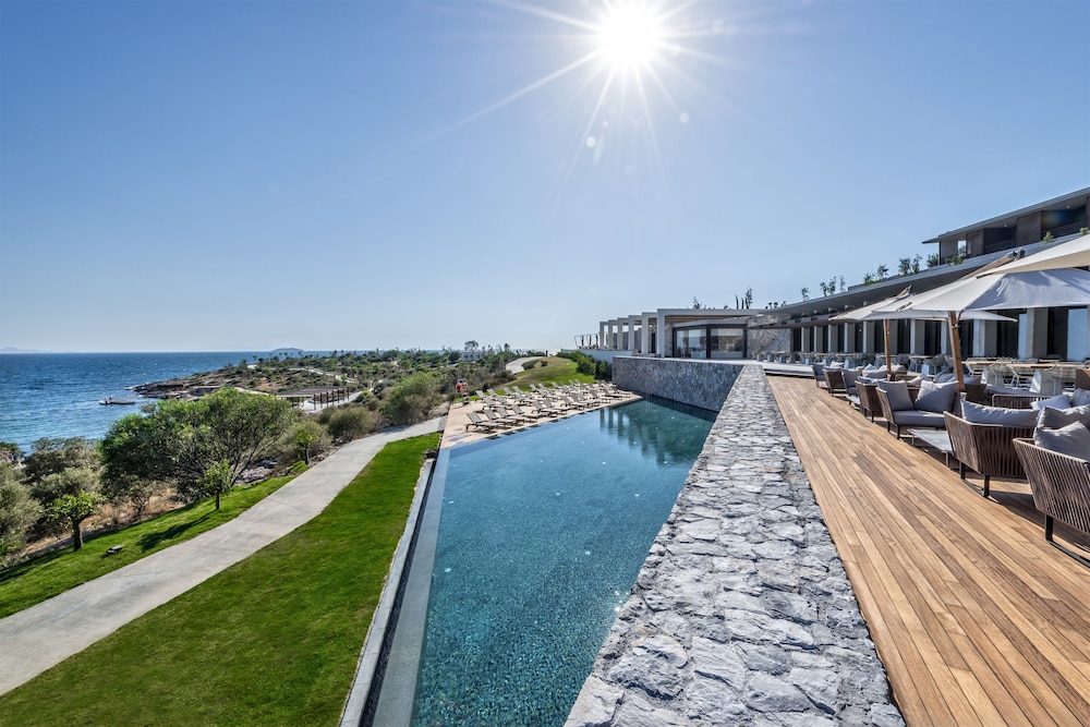 Six Senses Kaplankaya — Swimming pool in Milas, Mugla