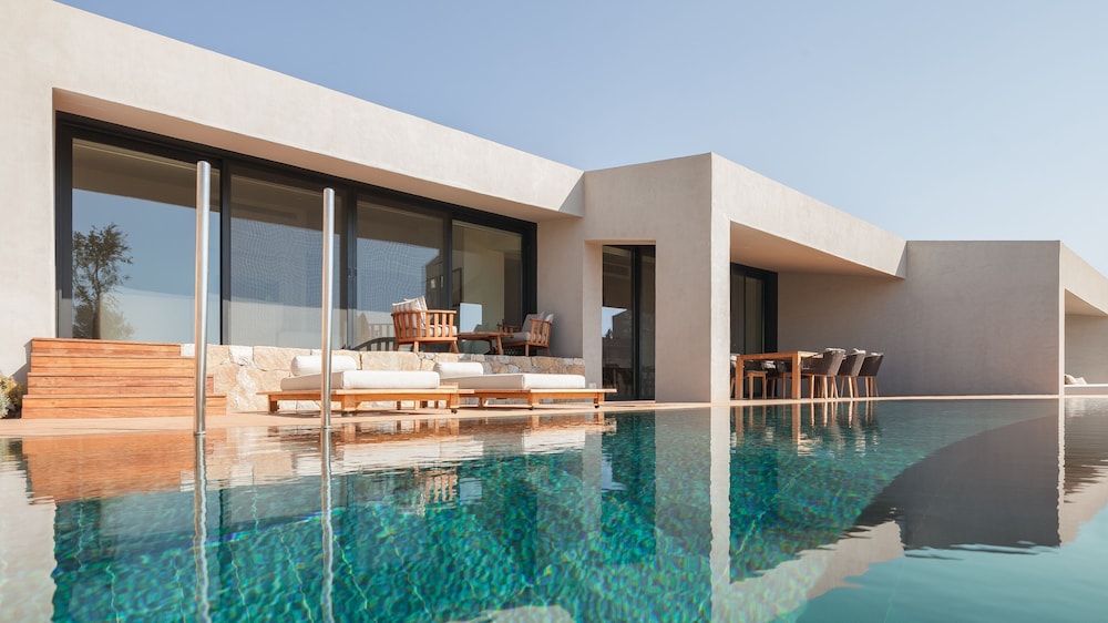 Six Senses Kaplankaya — Swimming pool in Milas, Mugla