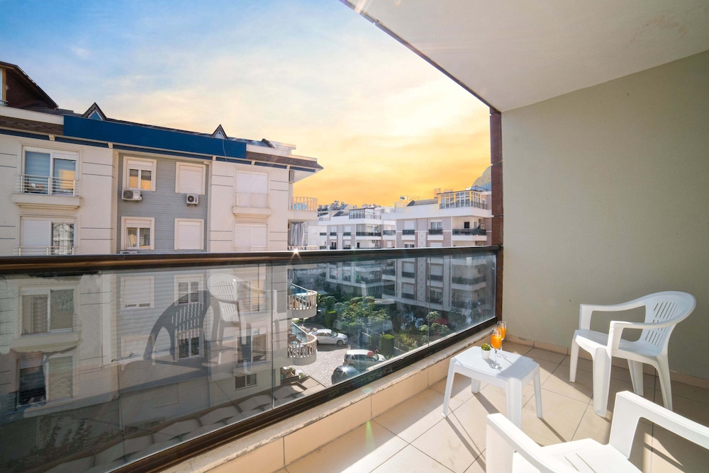 Flamingo Residence — Hotel rooms in Antalya