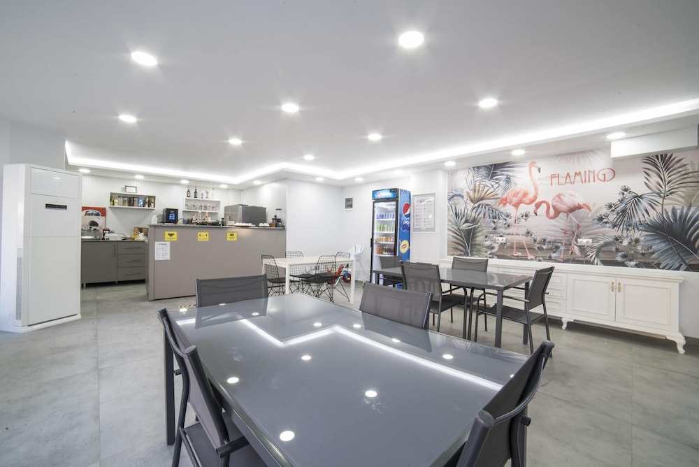 Flamingo Residence — Restaurant & bars in Antalya