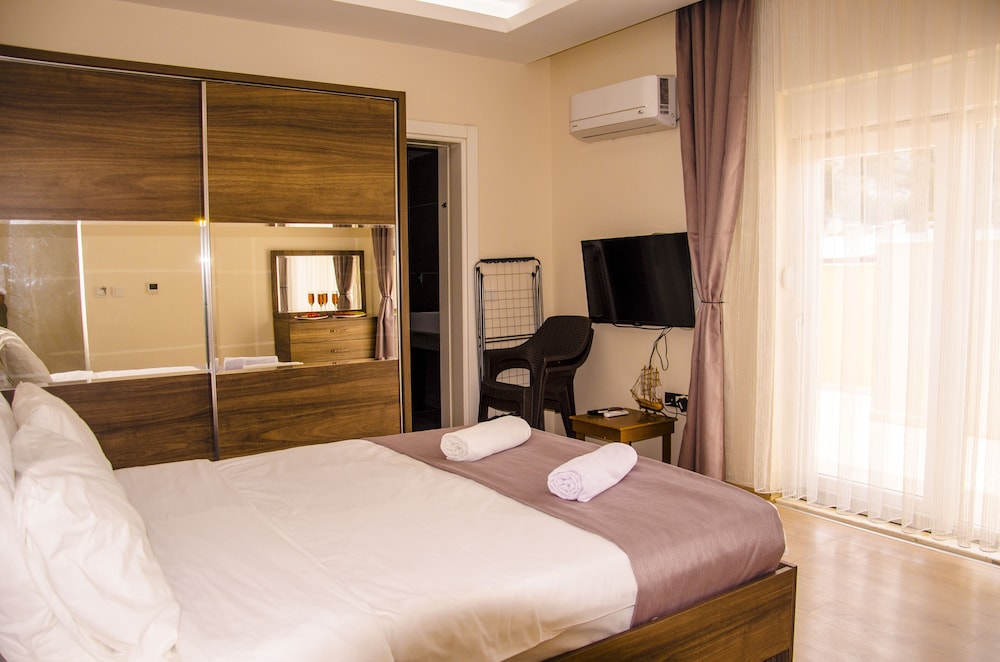 Flamingo Residence — Hotel rooms in Antalya