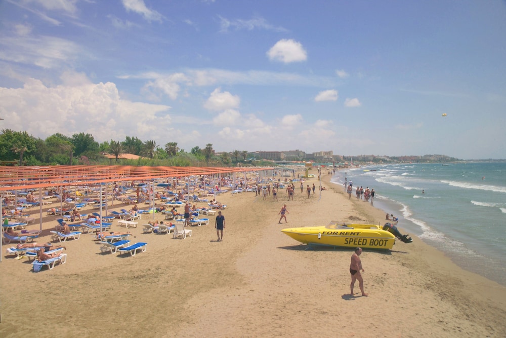 Cesars Side - All inclusive — Beach in Side