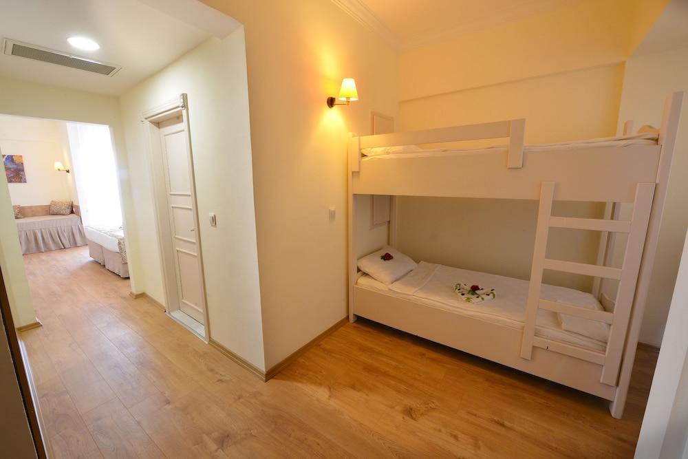 Cesars Side - All inclusive — Hotel rooms in Side