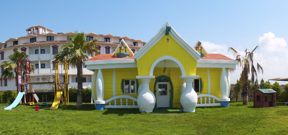 Cesars Side - All inclusive — Attractions for children in Side