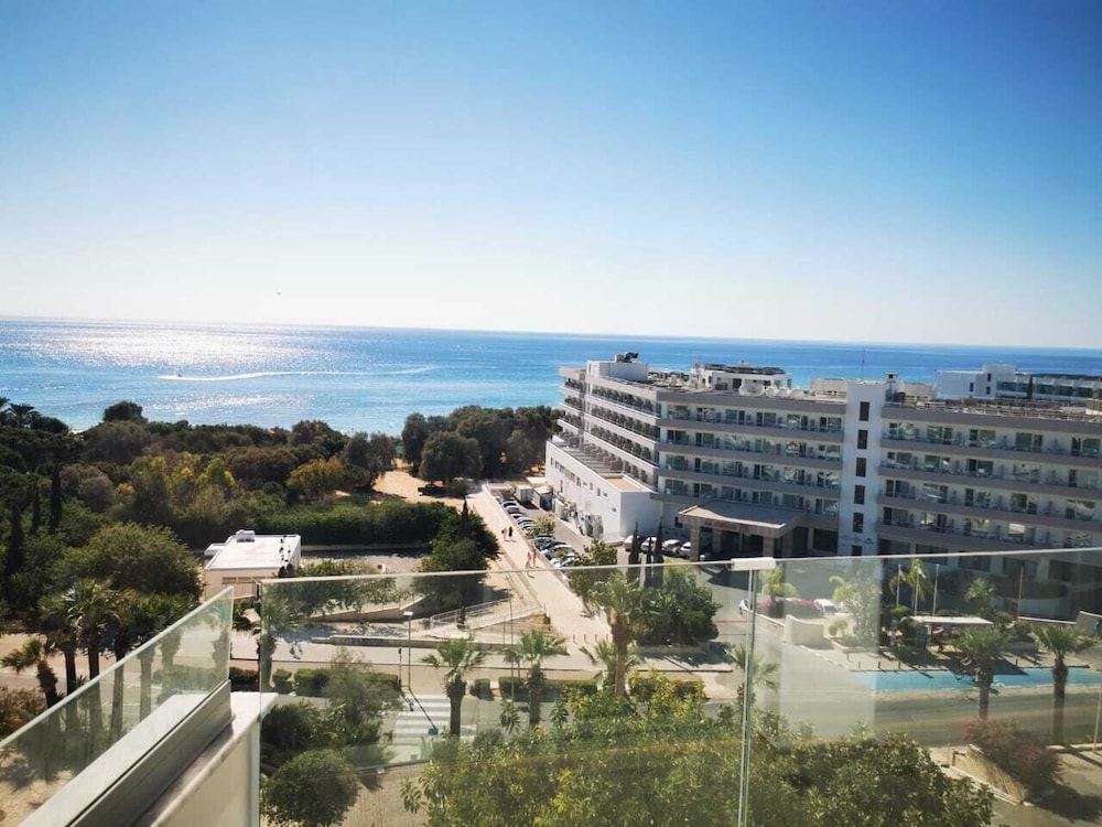 Cyprotel Florida Hotel — Hotel building in Ayia Napa, Famagusta Region