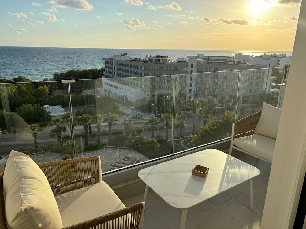 Cyprotel Florida Hotel — Hotel rooms in Ayia Napa, Famagusta Region