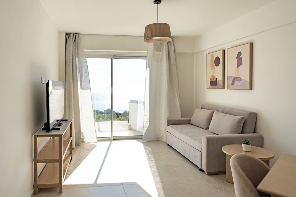 Cyprotel Florida Hotel — Hotel rooms in Ayia Napa, Famagusta Region