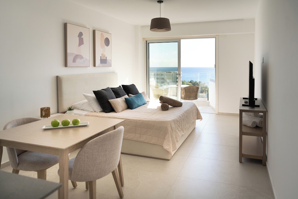 Cyprotel Florida Hotel — Hotel rooms in Ayia Napa, Famagusta Region
