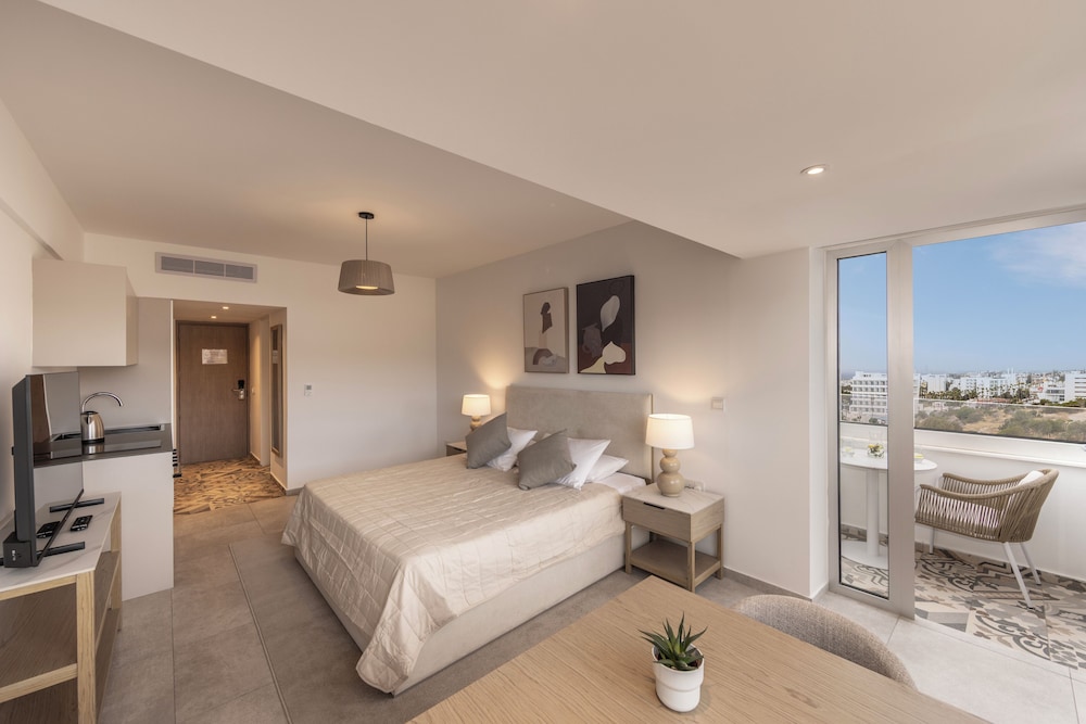 Cyprotel Florida Hotel — Hotel rooms in Ayia Napa, Famagusta Region