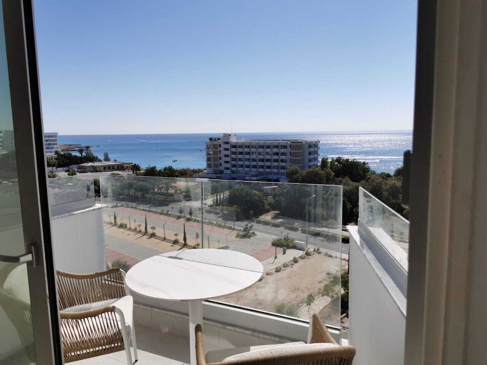 Cyprotel Florida Hotel — Hotel rooms in Ayia Napa, Famagusta Region